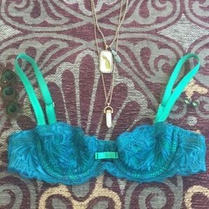 Adore Me unlined bra 34A
